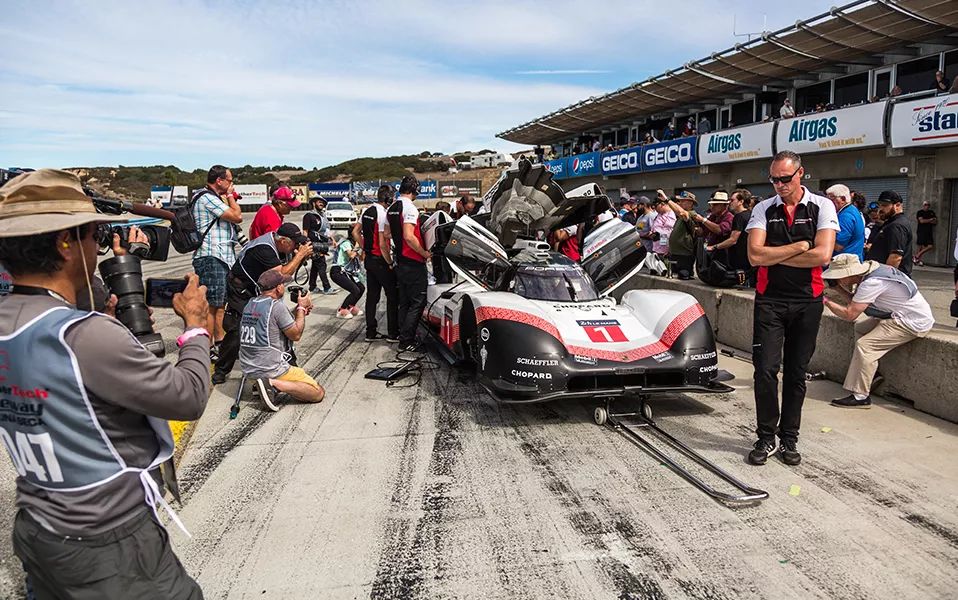 在博物馆中欣赏保时捷的经典_保时捷博物馆展示设计分析_保时捷宣传片博物馆被盗