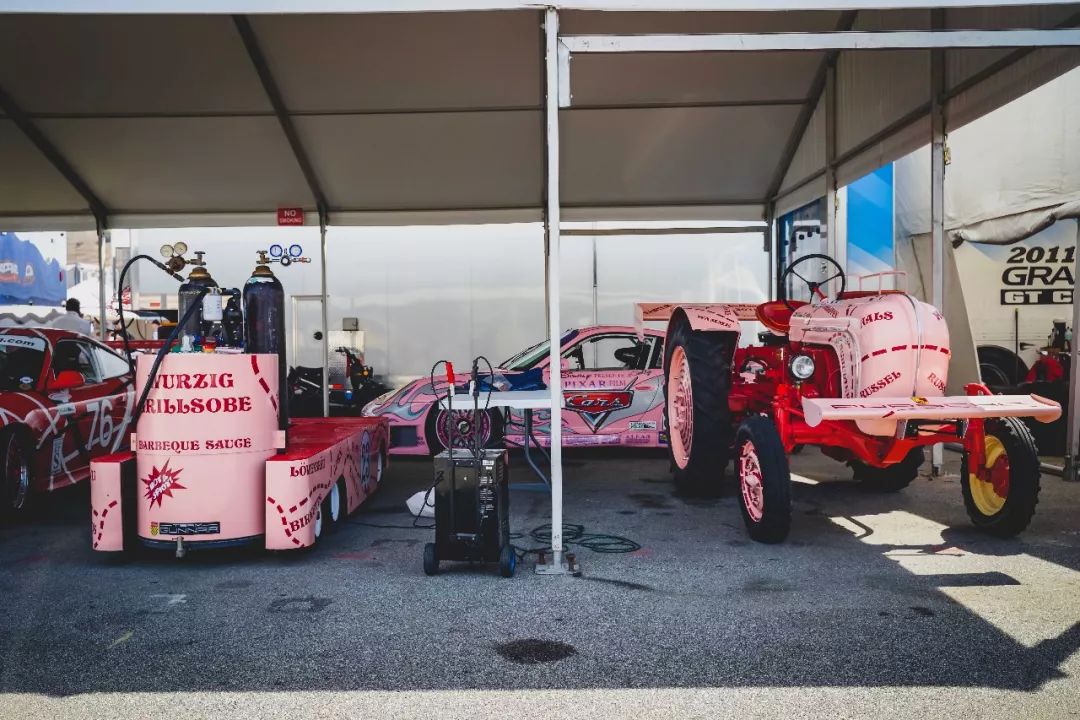 保时捷博物馆展示设计分析_保时捷宣传片博物馆被盗_在博物馆中欣赏保时捷的经典