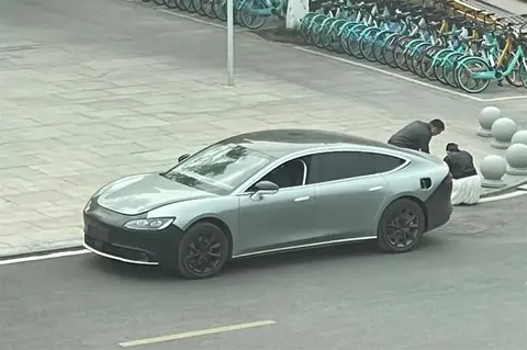 gta5转弯最稳的车_如何在转弯过程中保持小米汽车的稳定性？_名图这车稳定性如何