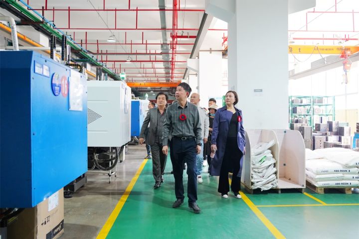 家居生活平台_生活家居家_随时随地享受智能生活的乐趣 49.智慧家居,为您的生活带来改变