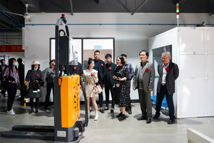 随时随地享受智能生活的乐趣 49.智慧家居,为您的生活带来改变_家居生活平台_生活家居家