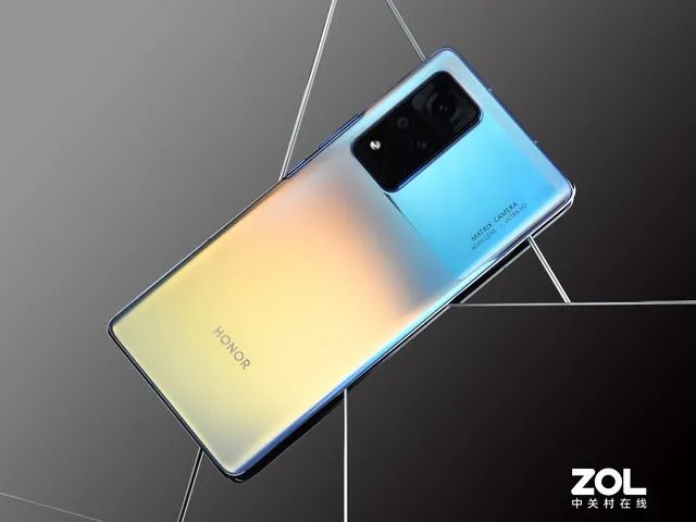 评测荣耀的拍照效果：从镜头到成像_荣耀手机镜头往后翻的是哪一款_荣耀的镜头