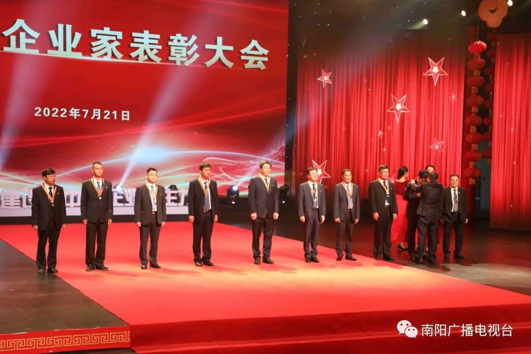 秦英林与创业者精神的传承_秦英林创业成功的因素_秦英林创业之路