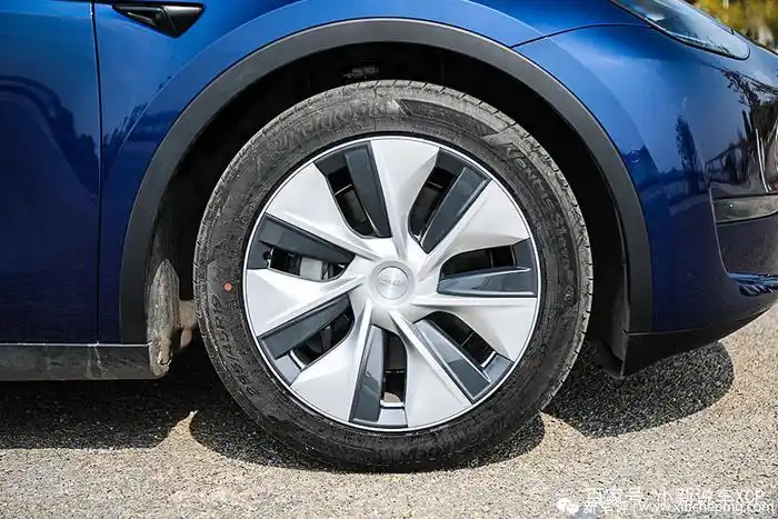 特斯拉车载导航是什么_特斯拉导航详细播报_特斯拉Model Y的导航与信息娱乐系统