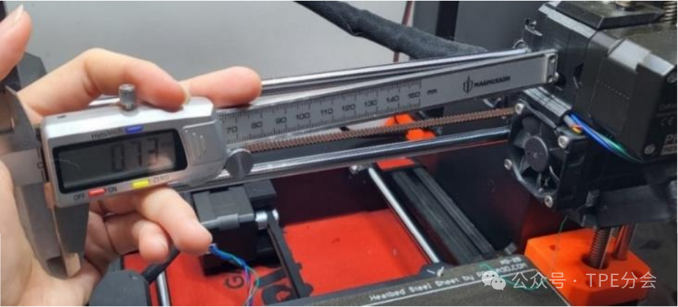 聚氨酯的研究现状及其发展_聚氨酯材料的进步：TPU研究的影响_聚氨酯结构对性能的影响