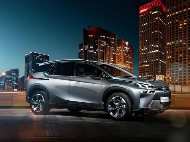 广汽埃安AION UT的智能化配置解析_广汽埃安智能生态工厂_广汽智能汽车埃安