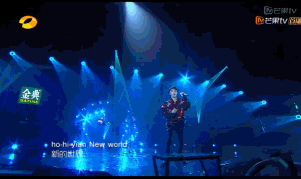 邓紫棋大胆演出_邓紫棋现场_邓紫棋在舞台上的精湛表演,打动现场每一个人