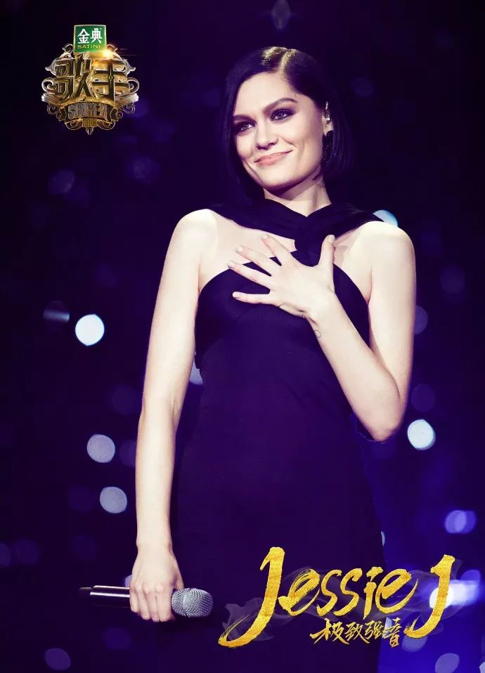 邓紫棋现场_邓紫棋在舞台上的精湛表演,打动现场每一个人_邓紫棋大胆演出