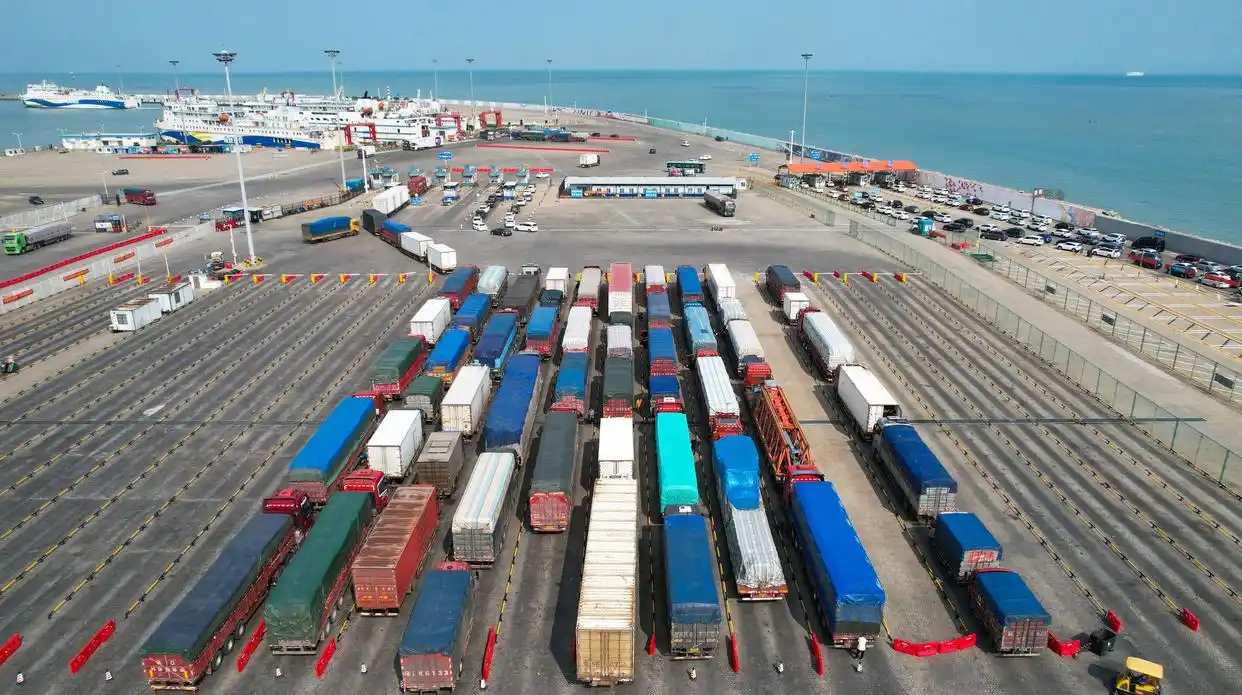 海南推动琼港澳台经济合作的成功案例分析：机遇与挑战并存_海南港澳资讯推荐股票_海南港澳资讯是真的吗