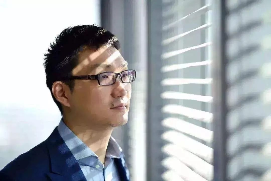 黄峥的投资决策与市场趋势_决策趋势投资市场黄峥pdf_决策趋势投资市场黄峥论文