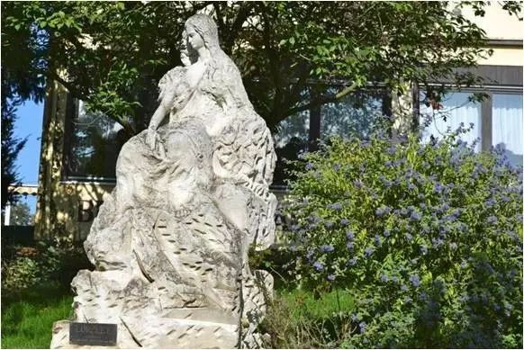 海妖三姐妹_海妖：_海妖的呼唤