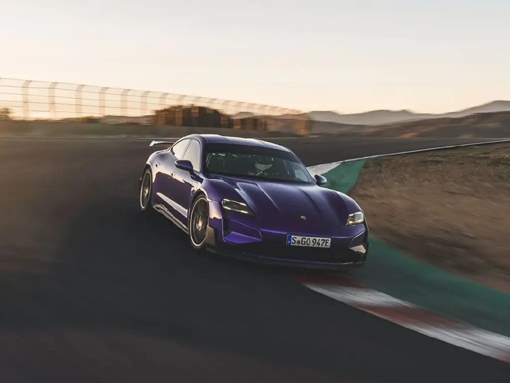 保时捷电动车概念车_保时捷的未来：电动化与智能科技_保时捷电动战略再爆猛料