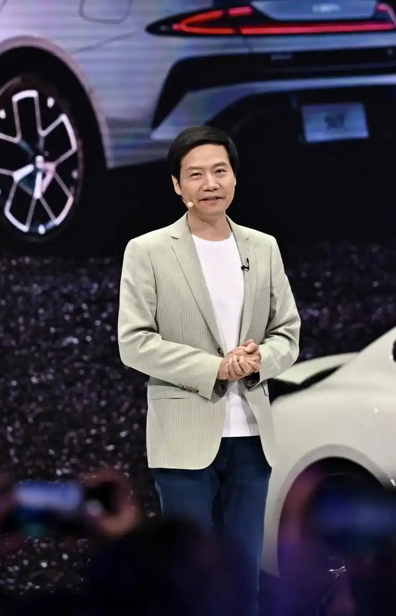 雷军的事业发展_雷军的个人经历与职业发展_雷军的职业经历