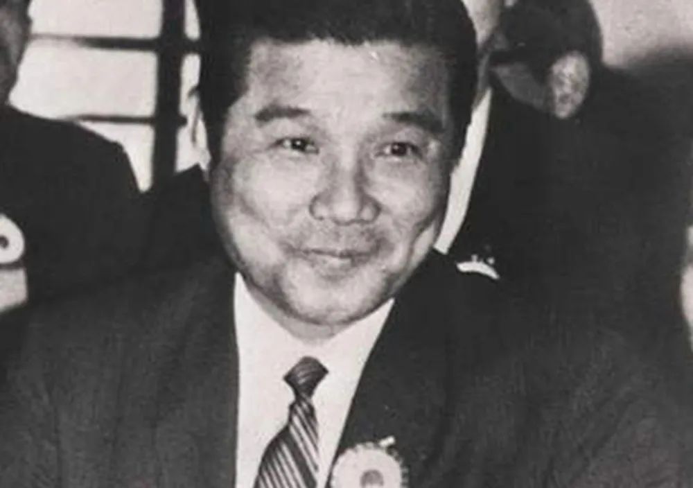 周星驰电影背后_周星驰的幕后故事与创作理念_周星驰电影幕后故事