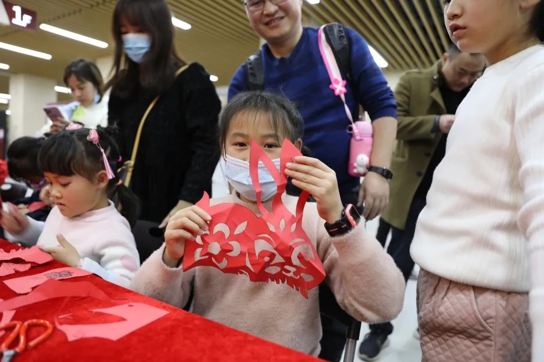 美的中央空调畅享家系列_畅享与享受的区别_畅享系列的普及与受欢迎程度