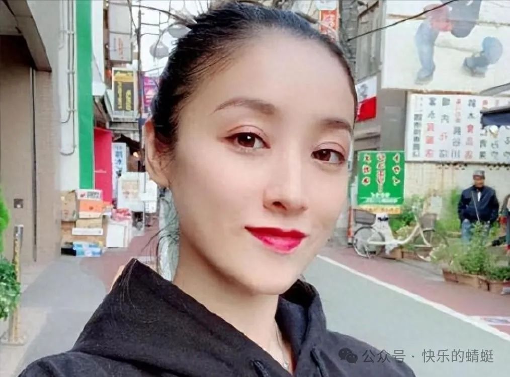 张艺谋_张艺谋有几任妻子_张艺谋电影作品大全