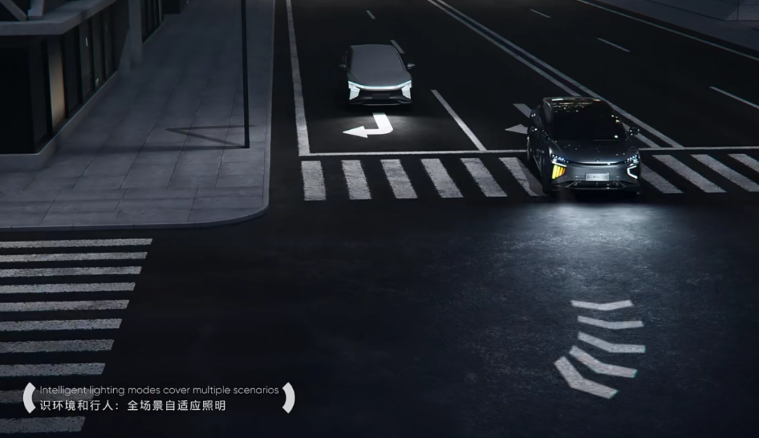 劳斯莱斯内饰灯光_劳斯莱斯车灯效果_劳斯莱斯的车内氛围灯光系统