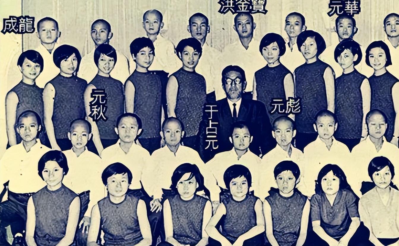 成龙与其他动作明星的比较_成龙明星动作比较好的是谁_成龙最佳动作设计