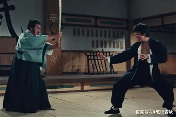 成龙明星动作比较好的是谁_成龙与其他动作明星的比较_成龙的动作