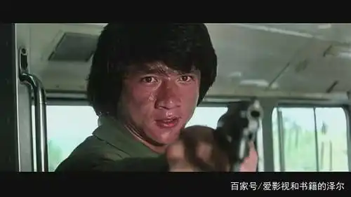 成龙与其他动作明星的比较_成龙动作镜头_成龙最佳动作设计